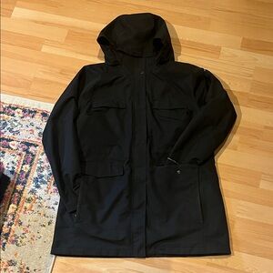 Columbia Womens's Black Raincoat
